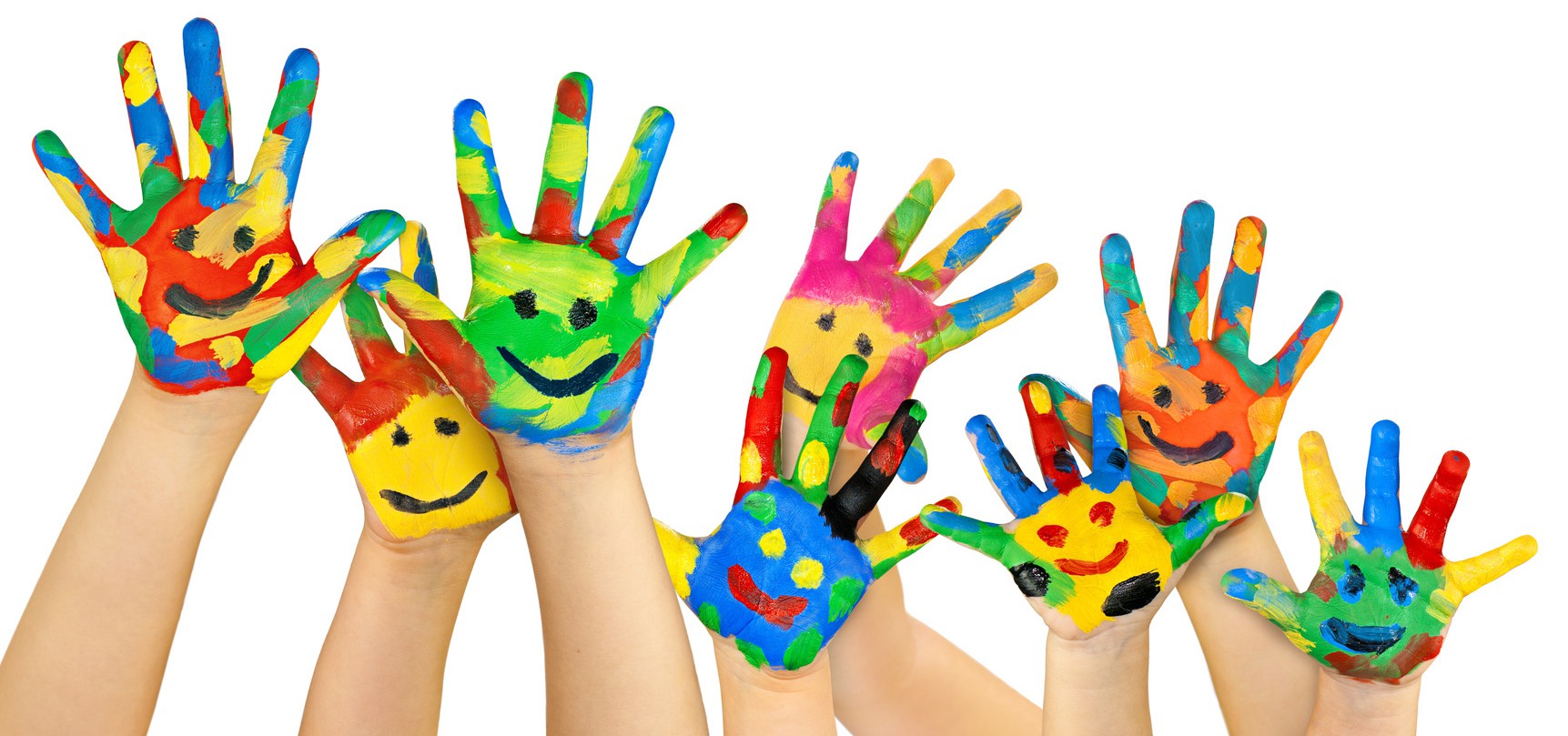 viele bemalte bunte Kinderhände